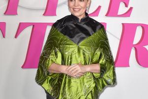 Bang Showbiz / Olivia Colman doesn't enjoy theatre