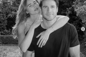 Bang Showbiz / Gabriella Brooks and Liam Hemsworth are engaged (c) Instagram