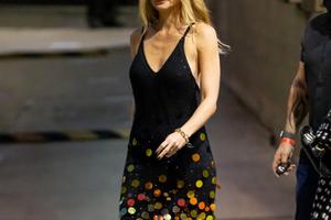 Bang Showbiz / Gwyneth Paltrow has opened up about the death of her father