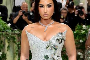 Bang Showbiz / Demi Lovato's next album will be released in October