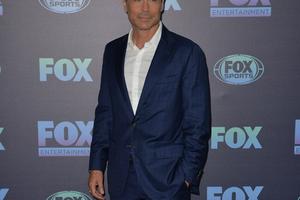 Bang Showbiz / Rob Lowe is scared of golf carts