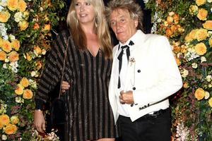 Bang Showbiz / Penny Lancaster reveals her big dealbreaker with Rod Stewart