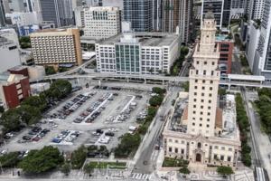 PHOTO BY AL DIAZ/Miami Herald/TNS