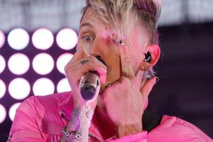 Bang Showbiz / Machine Gun Kelly will celebrate the fifth anniversary of Tickets To my Downfall with five unreleased songs