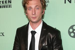 Bang Showbiz / Jeremy Allen White never sought advice from other actors before playing Bruce Springsteen.