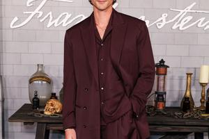 Bang Showbiz / Jacob Elordi plays The Creature in Guillermo del Toro's take on Frankenstein