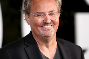 Bang Showbiz / Matthew Perry went to Ozzy Osbourne's house for AA meetings