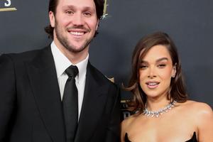 Bang Showbiz / Josh Allen and Hailee Steinfeld tied the knot earlier this year