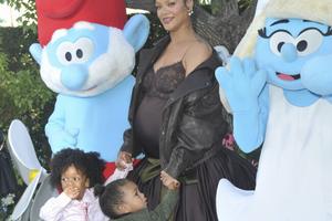 Bang Showbiz / Rihanna has lost close to $36 million following the collapse of her luxury-fashion venture with LVMH.
