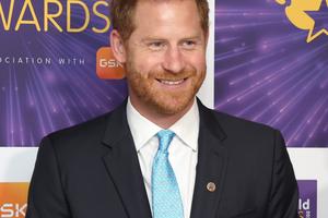 Bang Showbiz / Prince Harry's meetings are often interrupted by his kids