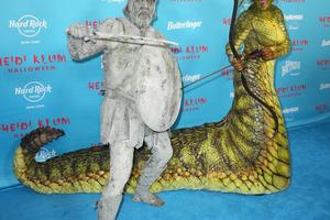 Bang Showbiz / Heidi Klum and Tom Kaulitz went all out for Halloween