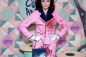 Bang Showbiz / Julia Fox faced a backlash over her Halloween costume