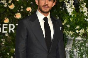 Bang Showbiz / Jonathan Bailey could turn to Hollywood stars for advice on newfound attention