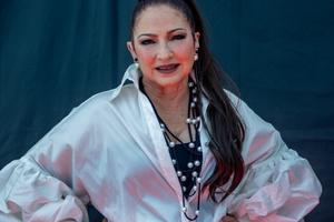 Bang Showbiz / Gloria Estefan wants hologram bullfighting shows to be a thing