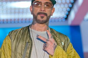 Bang Showbiz / AJ McLean wants Taylor Swift to perform with the Backstreet Boys in Las Vegas