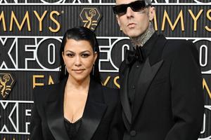 Bang Showbiz / Kourtney Kardashian praised Travis Barker on his 50th birthday