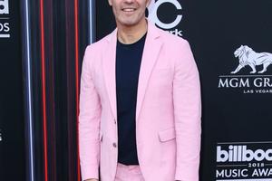 Bang Showbiz / Andy Cohen's kids like to play pranks