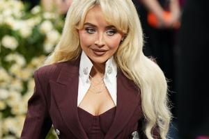 Bang Showbiz / Sabrina Carpenter at the Met Gala