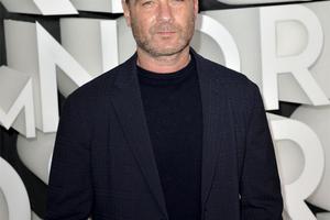 Bang Showbiz / Liev Schreiber has been admitted to hospital in New York