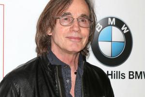 Bang Showbiz / Jackson Browne's son has died.