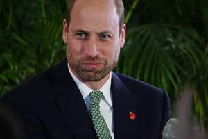 Bang Showbiz / Prince William enjoyed a pub lunch