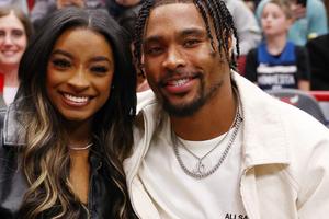 Bang Showbiz / Simone Biles knew she wanted to marry Jonathan Owens after first date