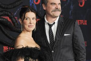 Bang Showbiz / Millie Bobby Brown felt safe with David Harbour.