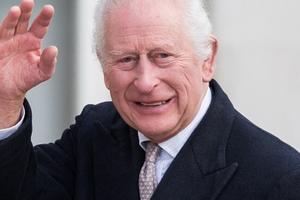 Bang Showbiz / King Charles' curtains are now Christmas stockings