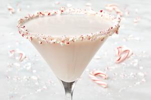 This highly festive cocktail is extra creamy and minty, and will get anyone into the holiday spirit. (Alex Lepe /TCA)