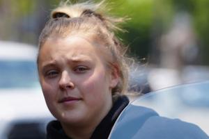 Bang Showbiz / JoJo Siwa is on the mend