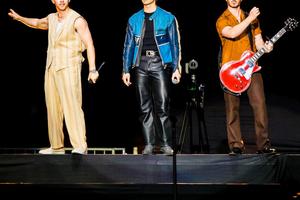 Bang Showbiz / The Jonas Brothers reunited in 2019