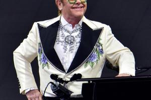 Bang Showbiz / Sir Elton John has been cleaning his kitchen
