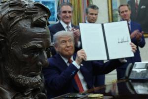 Win McNamee/Getty Images North America/TNS