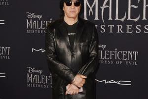 Bang Showbiz / Gene Simmons has apologised for remarks he made about Ace Frehley's death