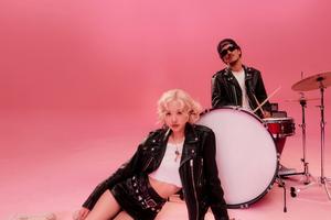 Bang Showbiz / Rosé and Bruno Mars recorded more than APT. together