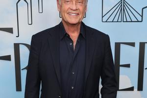 Bang Showbiz / Kelsey Grammer welcomed his eighth son, Christopher, into the world in October