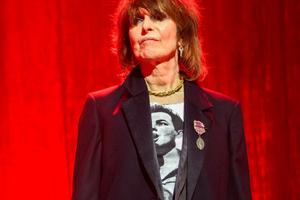 Bang Showbiz / Chrissie Hynde appeared in a 1995 episode of Friends