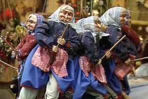 Rome’s Christmas witch, La Befana, haunts – and then delights – local children. (Rick Steves’ Europe)