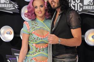 Bang Showbiz / Russell Brand is not a fan of Katy Perry's new man