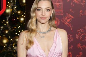 Bang Showbiz / Amanda Seyfried wishes that development on Mamma Mia! 3 would speed up