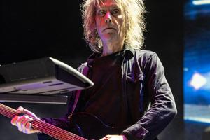 Bang Showbiz / The Cure guitarist Perry Bamonte dead at 65