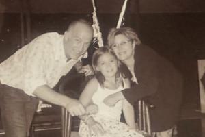 Bang Showbiz / Bryan Lourd, Billie Lourd and Carrie Fisher / © Instagram