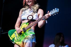 Bang Showbiz / Rhian Teasdale ís shocked by Wet Leg's ongoing success