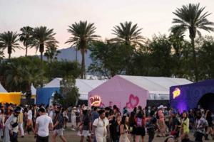 Drew A. Kelley/Press-Telegram/The Press-Enterprise/TNS