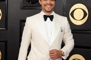 Bang Showbiz / Trevor Noah is set to host the show