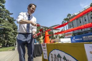 HECTOR AMEZCUA/The Sacramento Bee/TNS