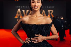 Bang Showbiz / Zoe Saldana is the highest-grossing actor.