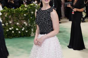 Bang Showbiz / Gracie Abrams went Instagram official with Paul Mescal in June 2025