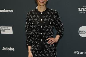 Bang Showbiz / Emilia Clarke sustained a broken rib filming racy Ponies scenes