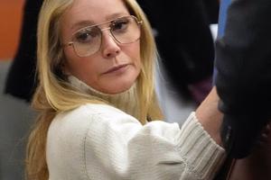 Bang Showbiz / Gwyneth Paltrow was worried about her sex scenes